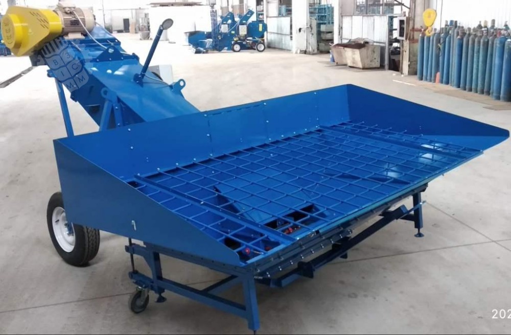 Mobil gödör PZM-170P gabonaszállítóval